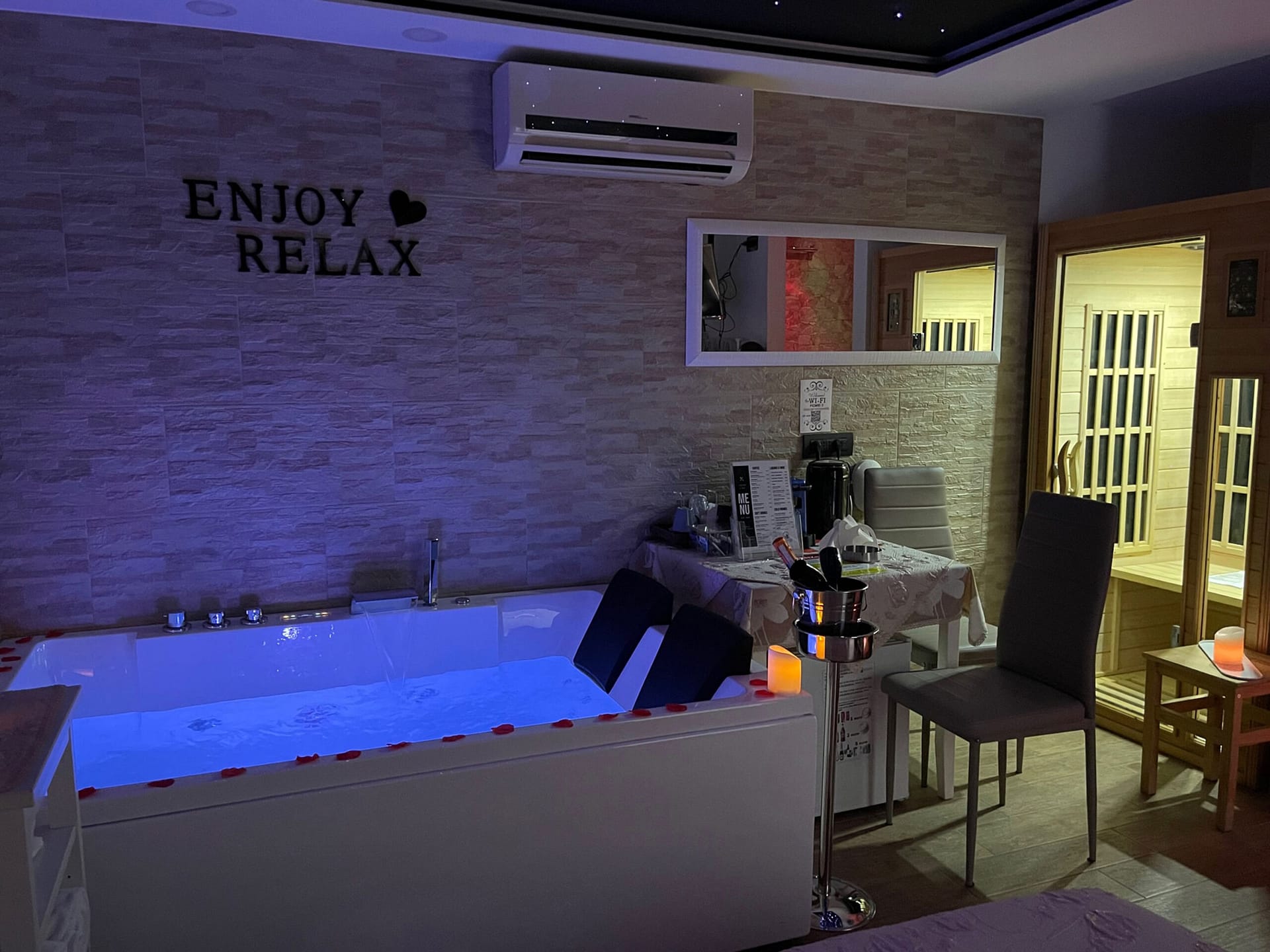 Suite-con-Spa-privata-Luxury Suite con Spa privata Luxury
